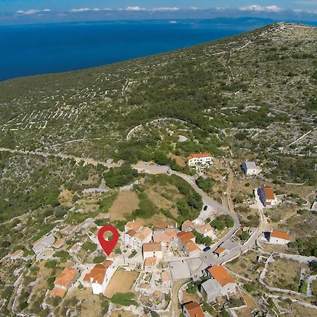 Nyaraló In Vidovici With Wifi