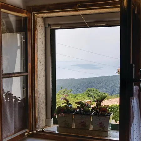 Holiday home In Vidovici With Wifi *